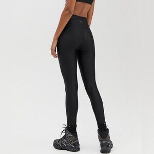 TNA Gloss Atmosphere Leggings